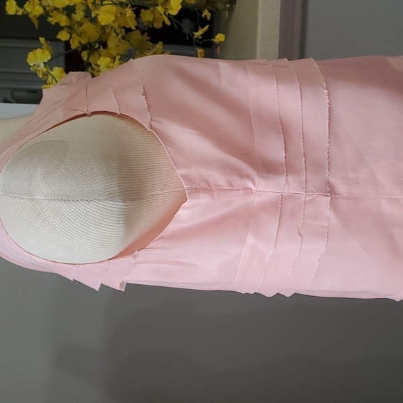 TALBOTS, tank top style lightweight pink top. Flower and layer look. Size 10P. - Picture 5 of 11